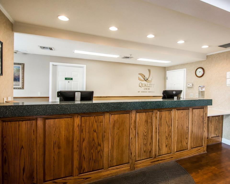 Quality Inn Palm Bay - Melbourne I-95 Buitenkant foto