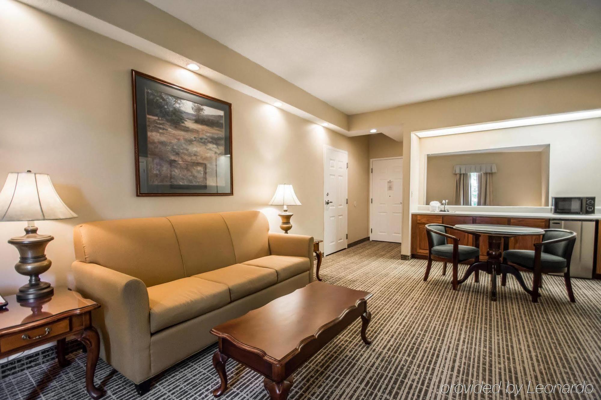 Quality Inn Palm Bay - Melbourne I-95 Buitenkant foto
